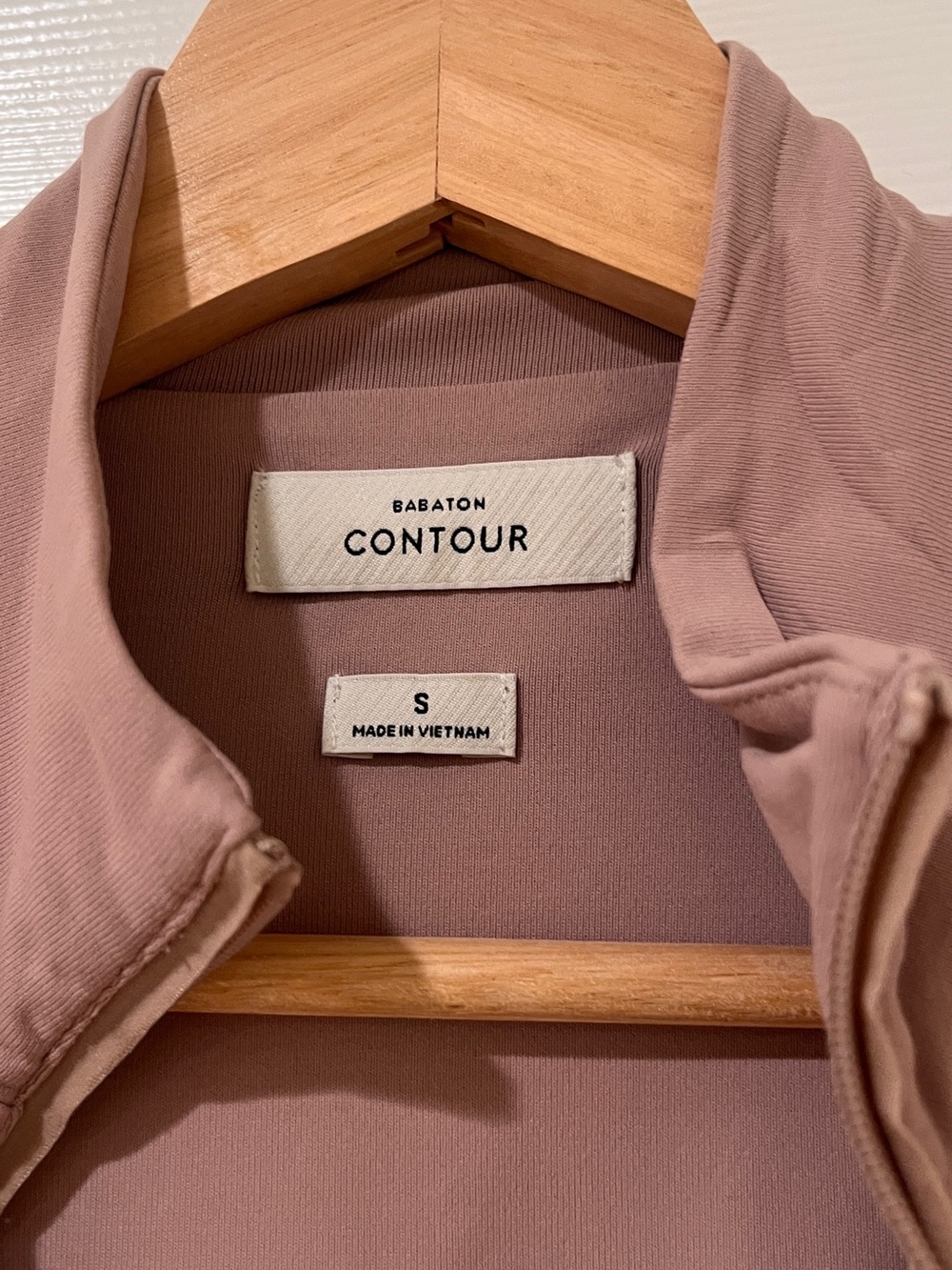 Aritzia Contour Riser Zip-Up Size S - Picture 2 of 3